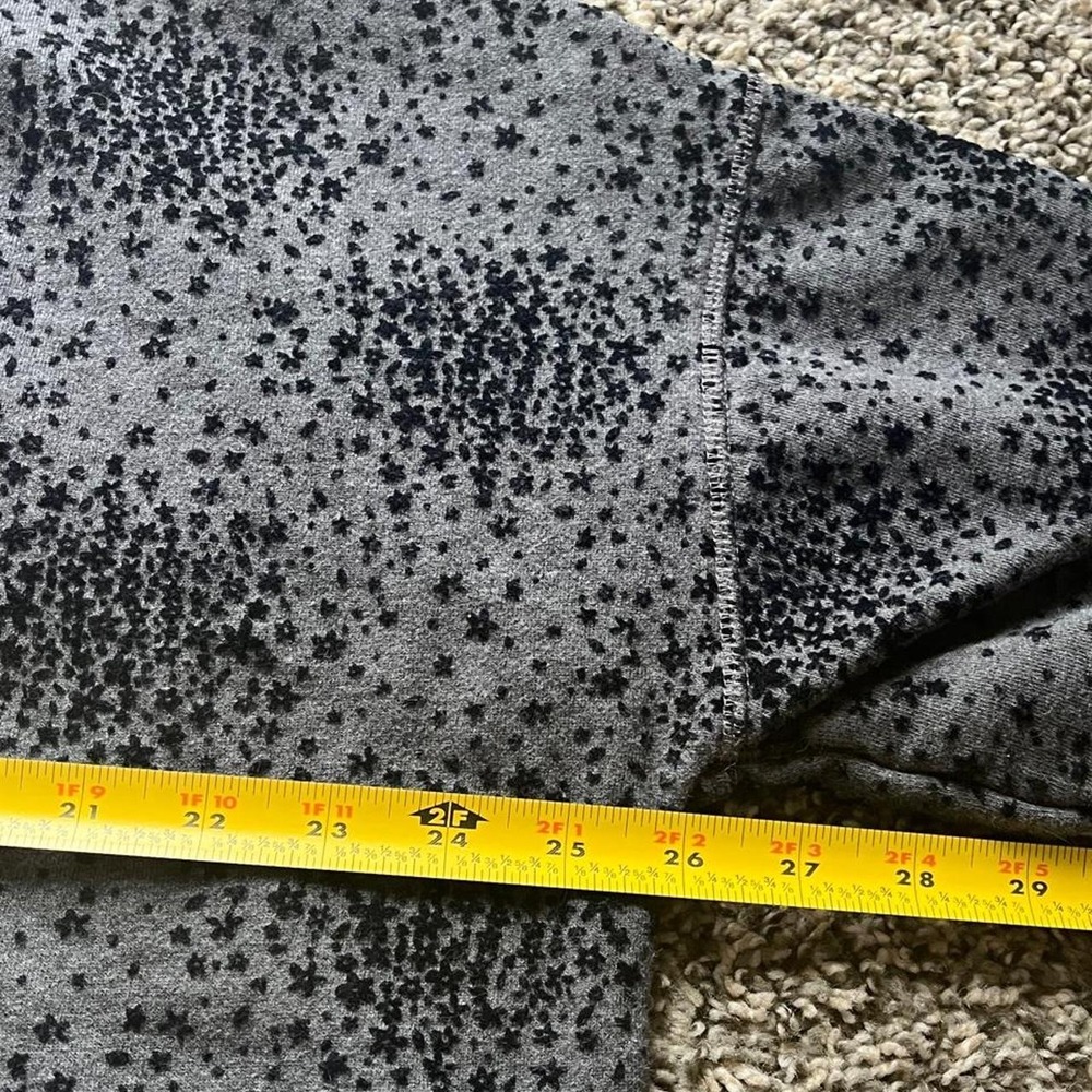 Boden Women Gray Black Star Print Cropped Short Sleeve Sweatshirt XL J0258 - Picture 6 of 7